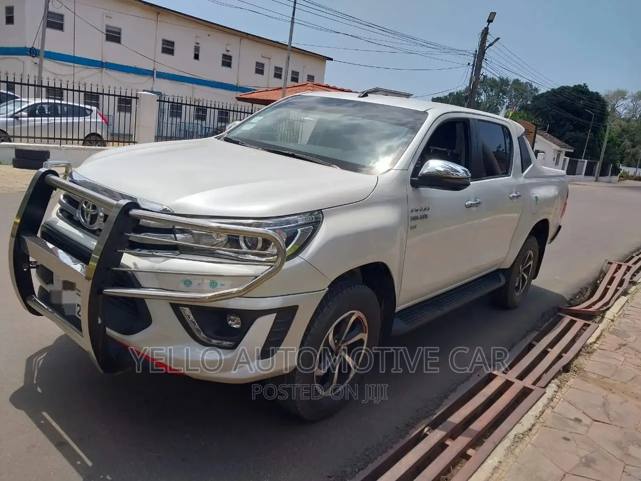Chauffeured Rent Toyota Hilux