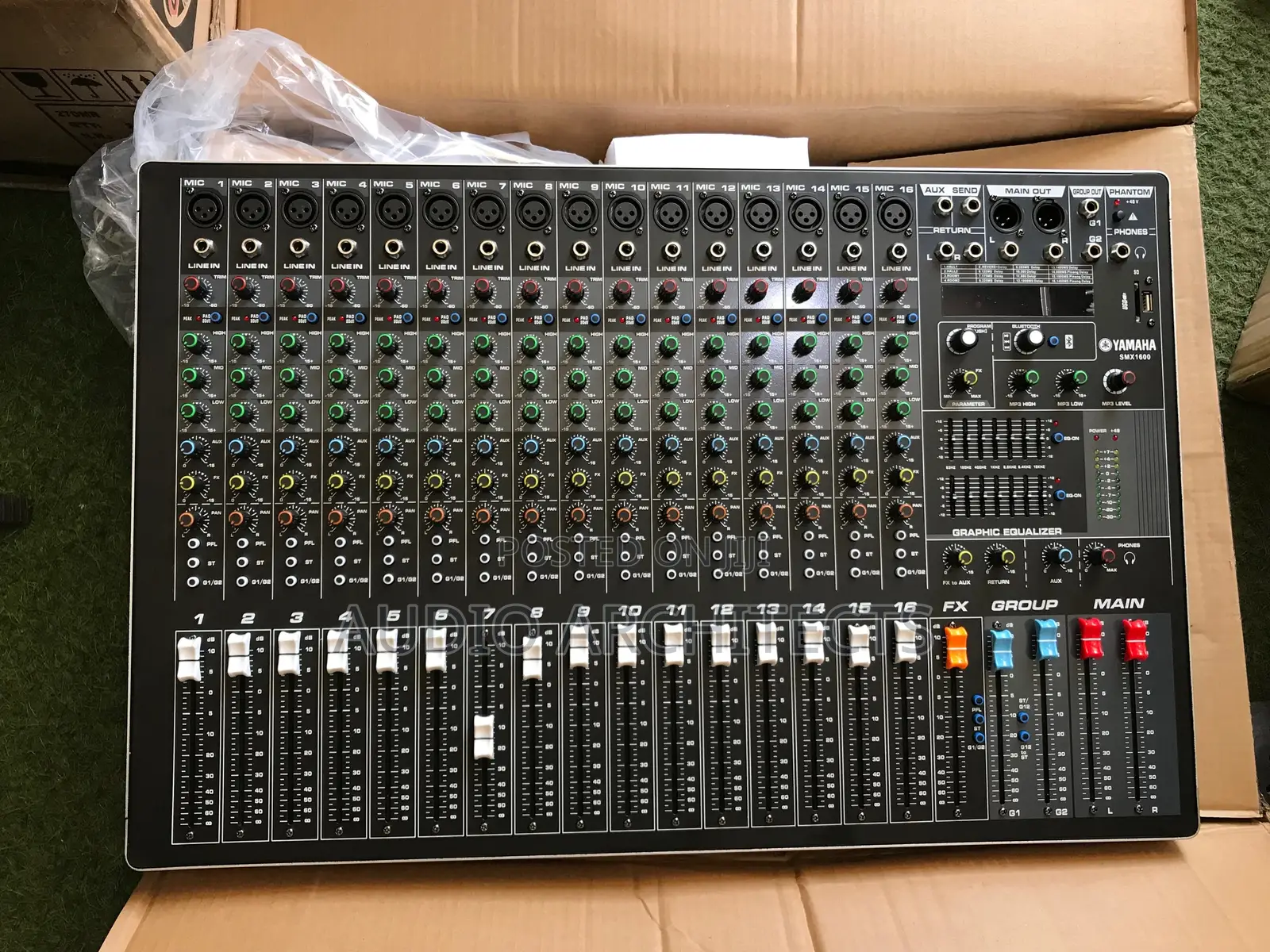 Yamaha Mixer SMX 1600