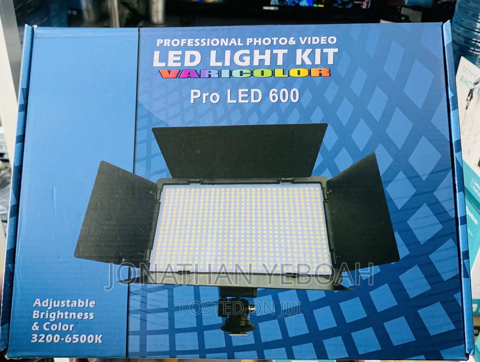 Pro Led 600 With Batteries, Adapter, Tripod Stand