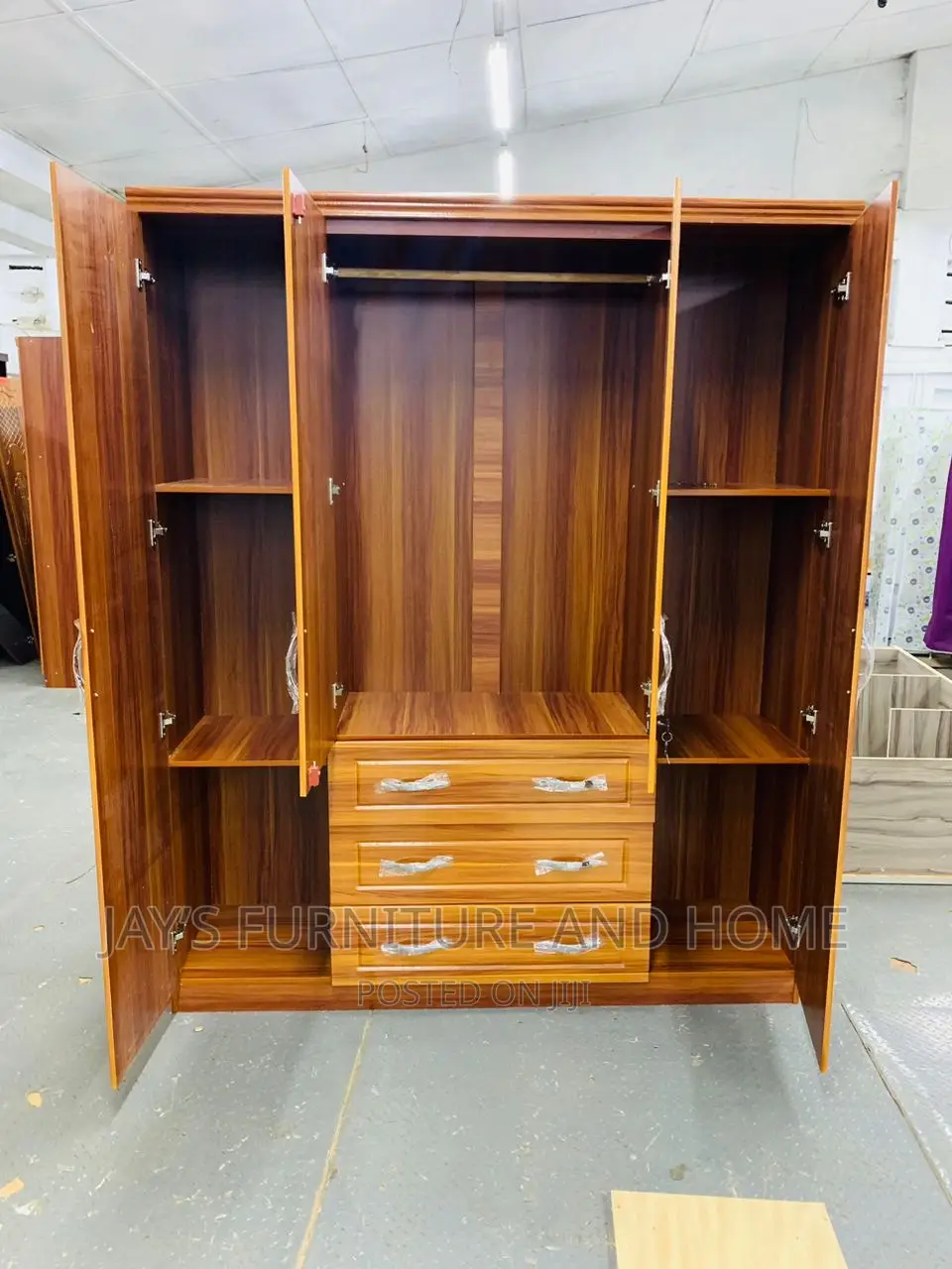 4 Doors Wardrobe