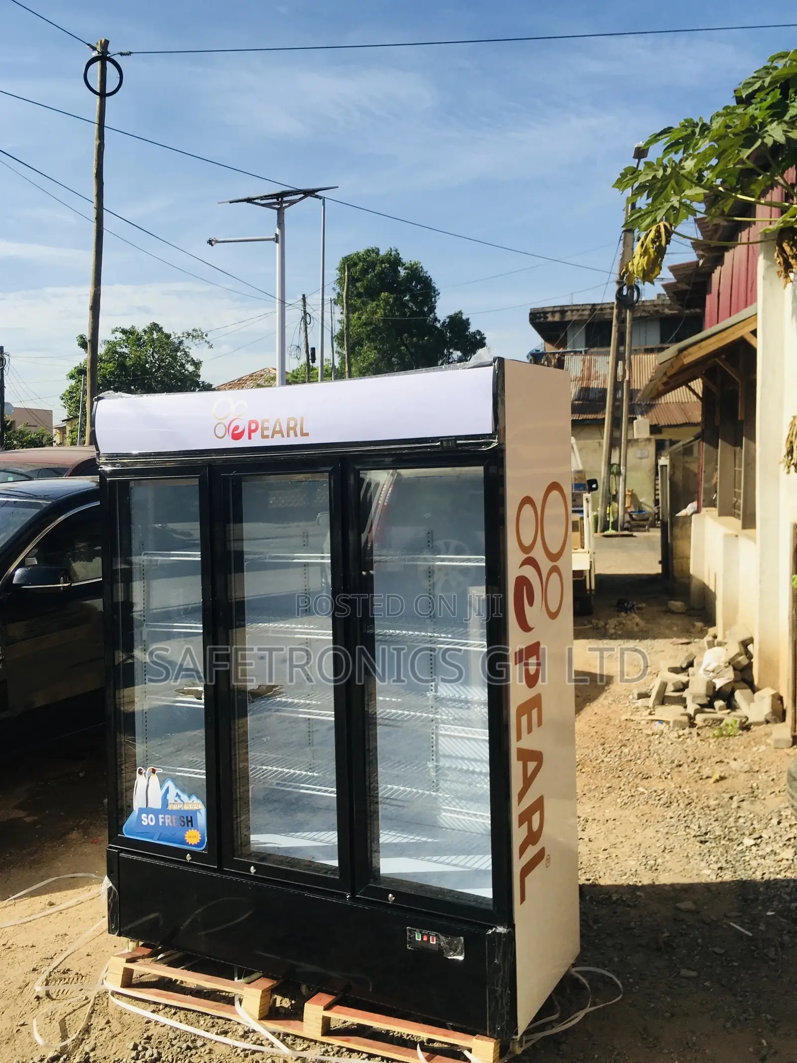 PVC-150 950 Liters Display Pearl 3 Doors Glass Fridge