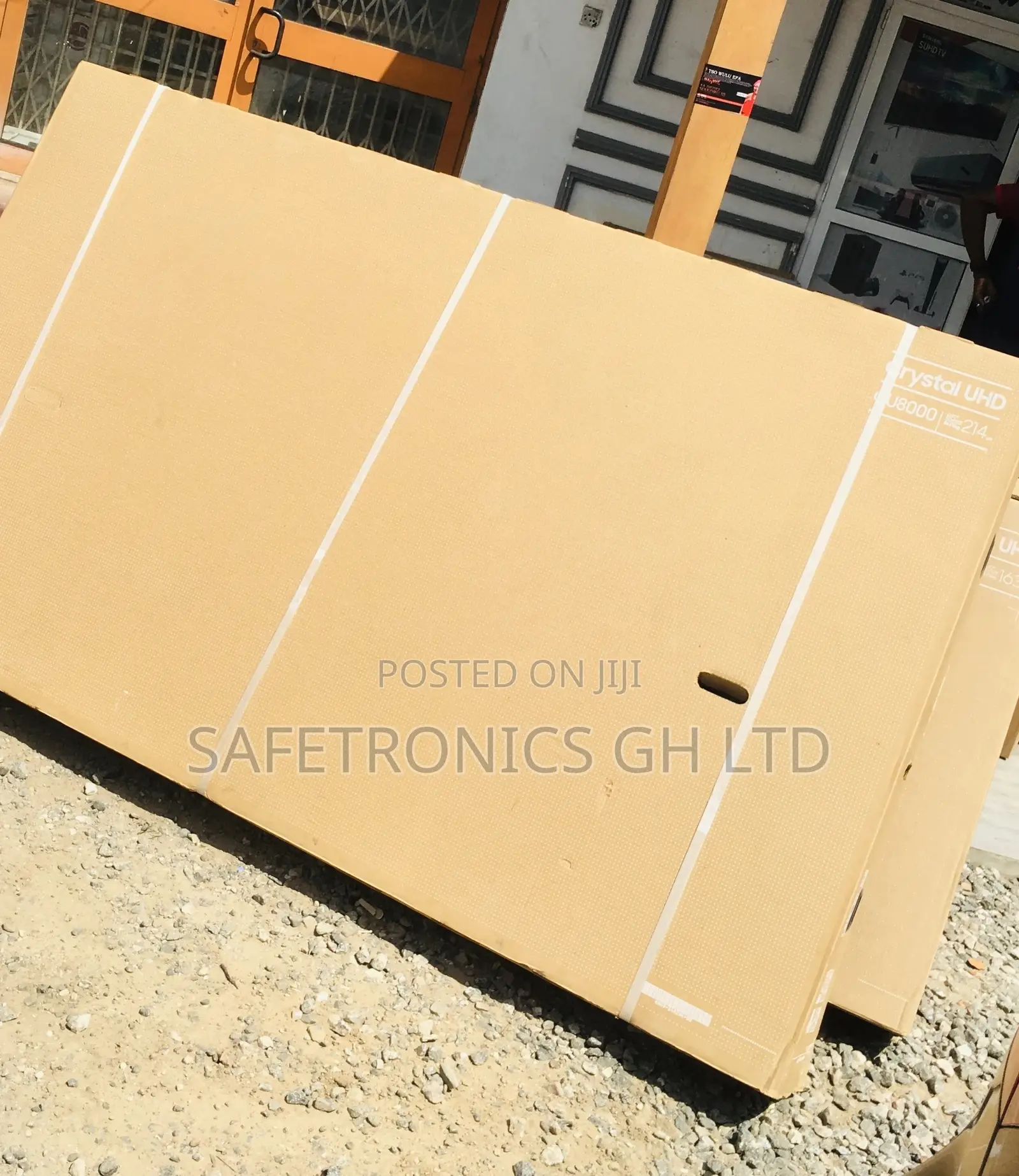 Black 85 Inches Glossy LED UHD Smart Cu80 Samsung