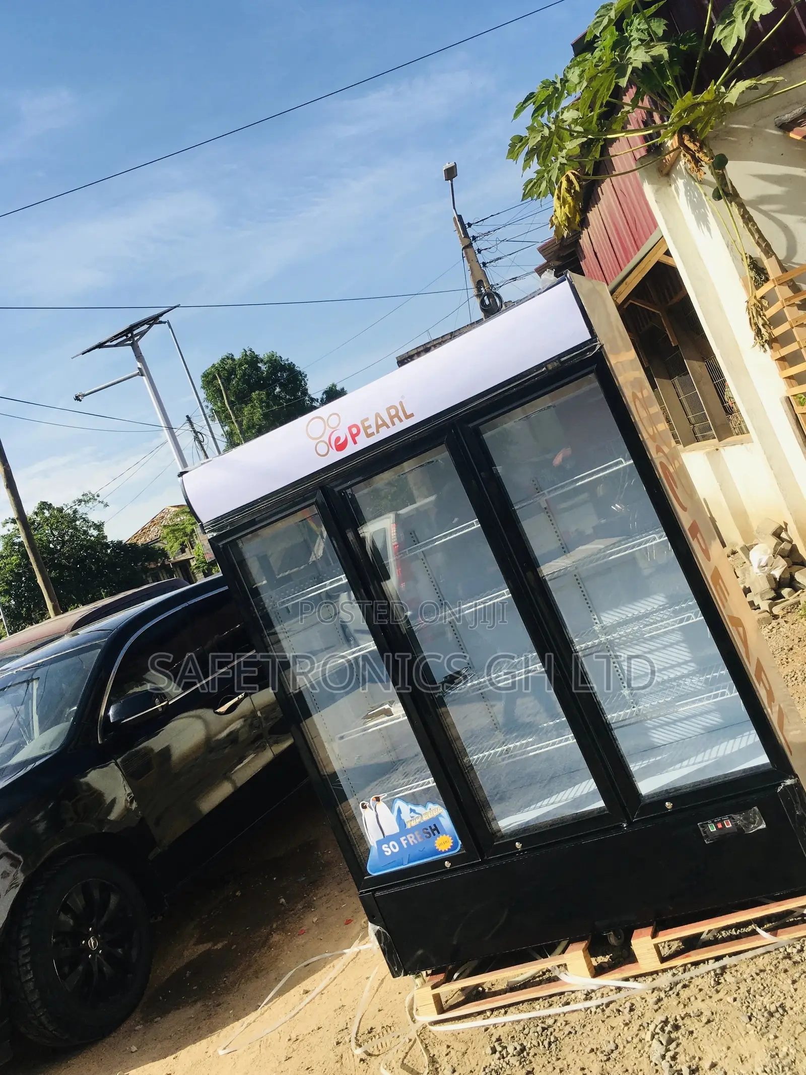Display Pearl 950 Liters PVC-150 Glass 3 Doors Fridge