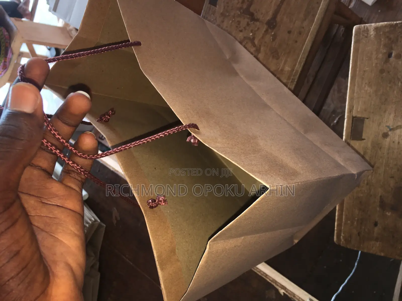 Plain Paper Bag With Handle (A4)