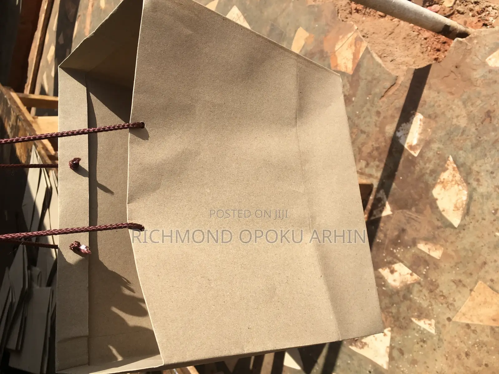 Plain Paper Bag With Handle (A4)