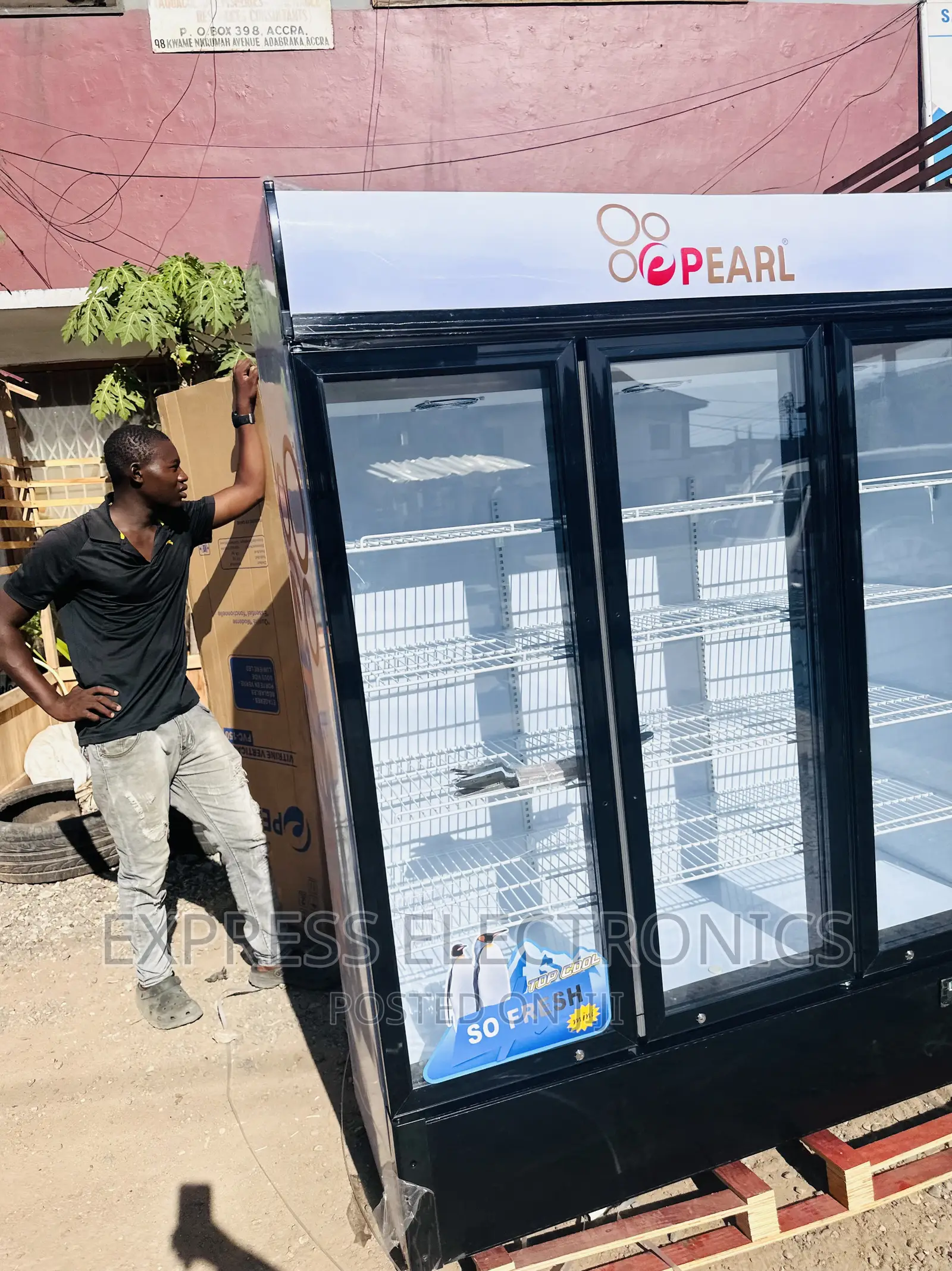 Interesting People Should Call Pearl PVC-150 Display Fridge