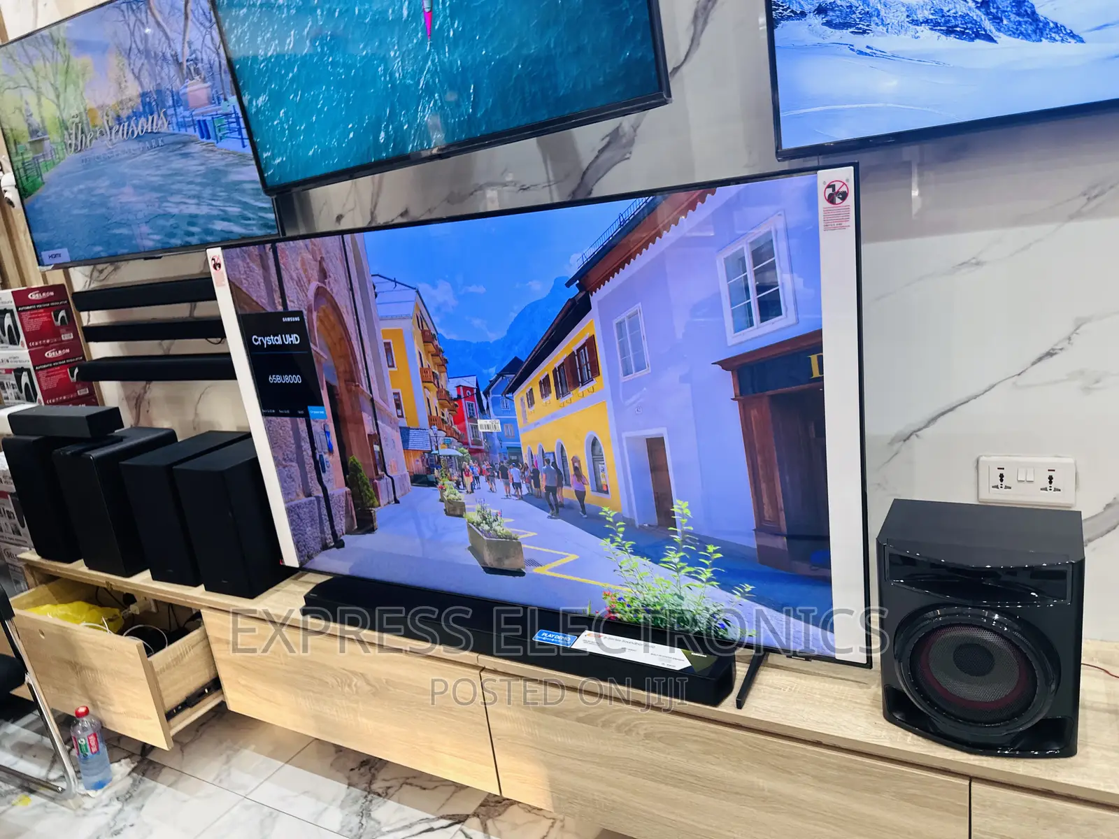 Fine View Display UHD Smart Samsung 65”Cu8000