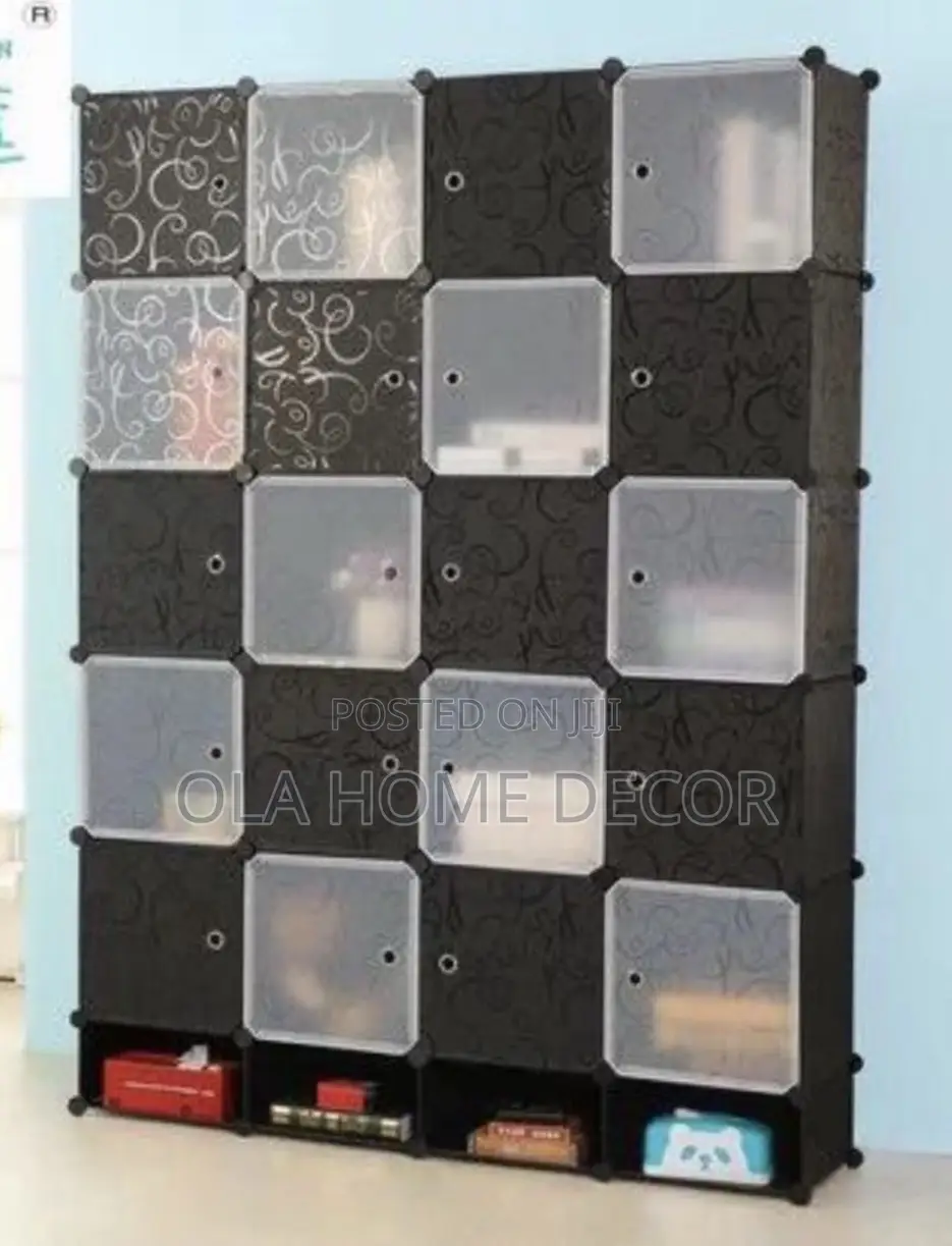 20 Cubes With Shoe Rack