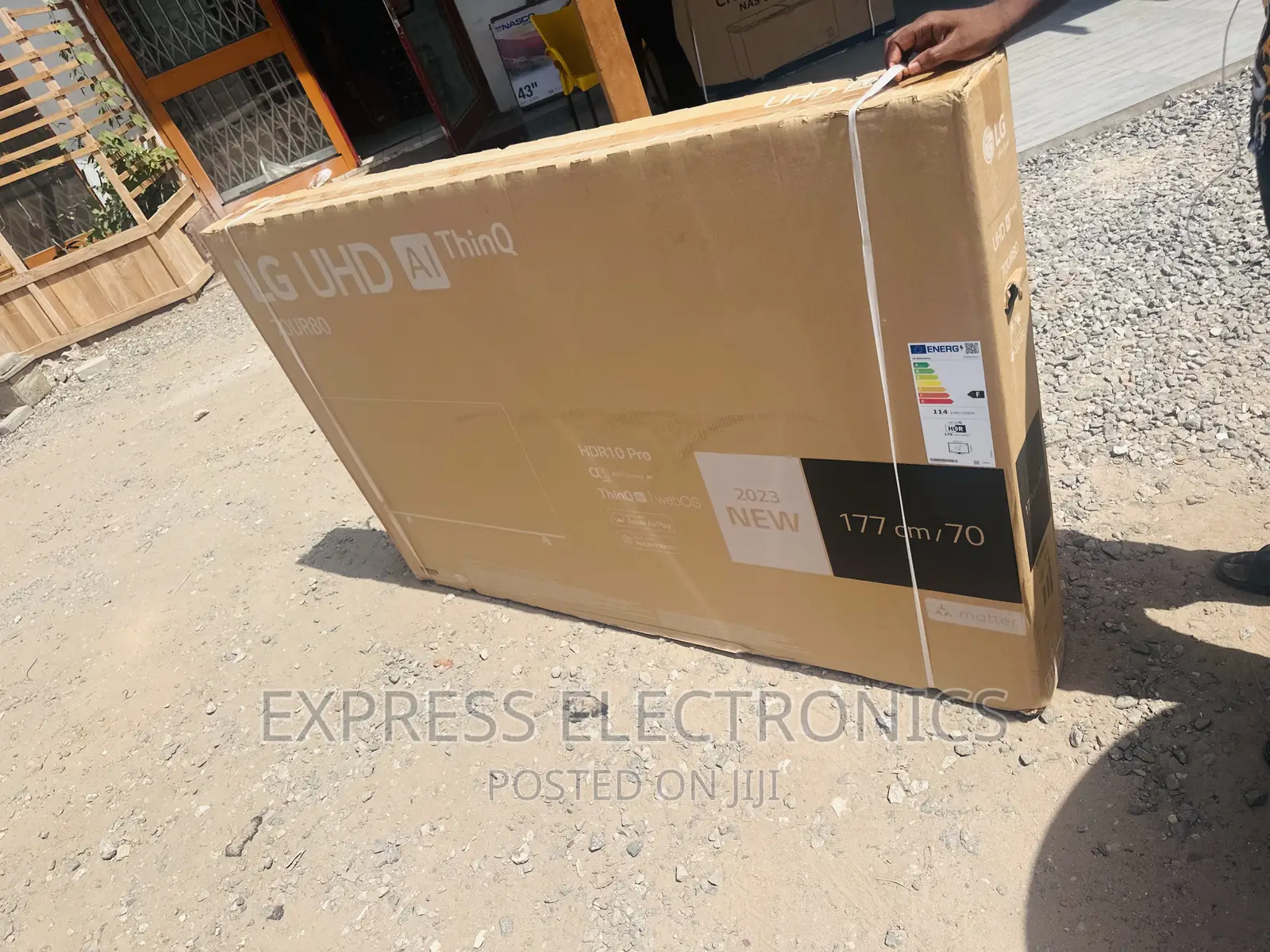 Sharper Image Smart Lg UHD 70UR80 Tv 