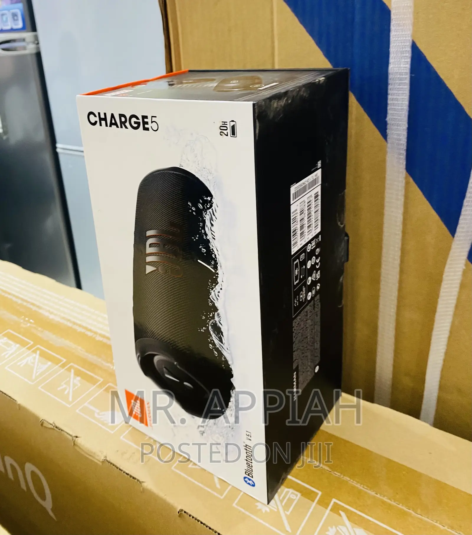 High Quality JBL Charge 5 Rechargeable Speaker(Black)