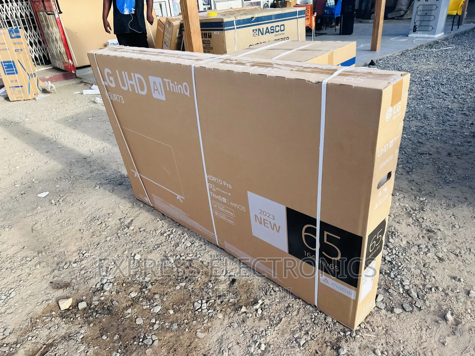 Ultra Visionary UHD Smart Glossy Lg 65”UR730