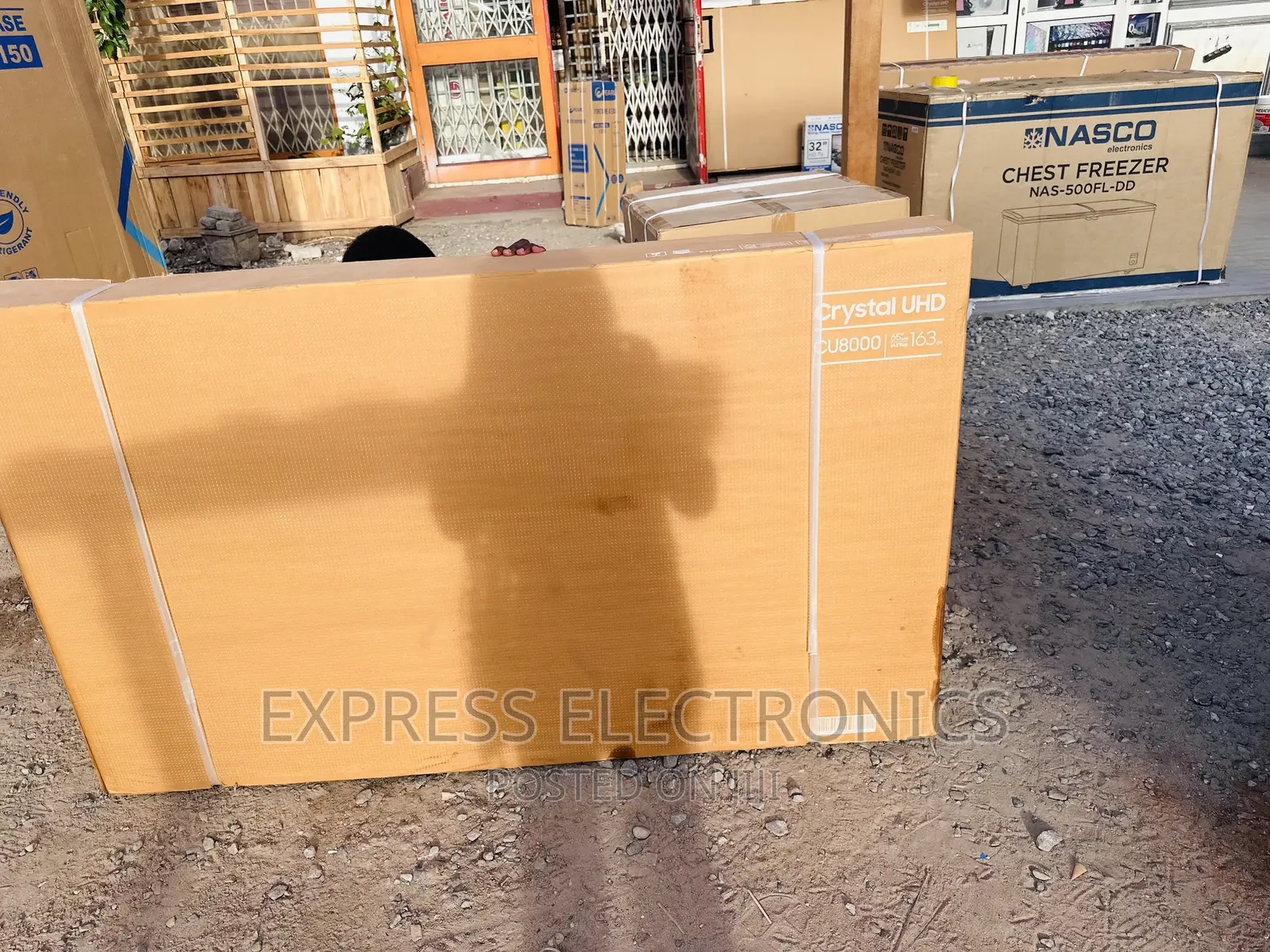 Crystal Processor With UHD Upscaling Samsung 65”Bu8000