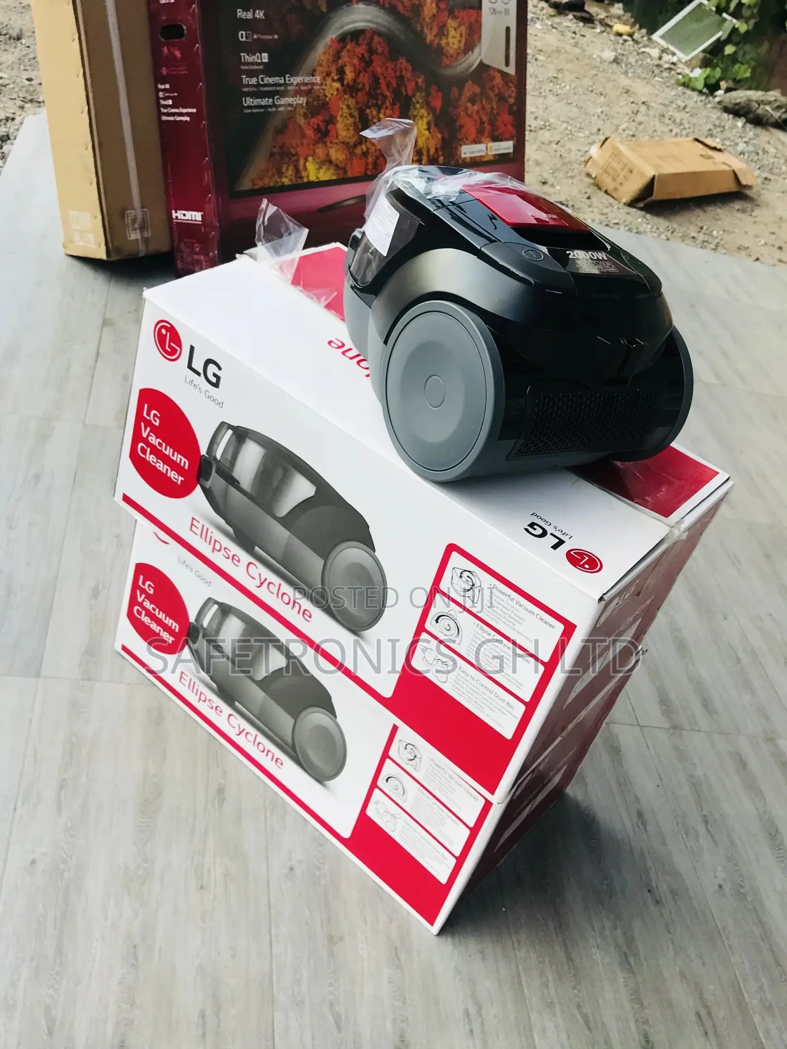Red/Black Vacuum Cleaner Vc5420nntr 2000W Electric 