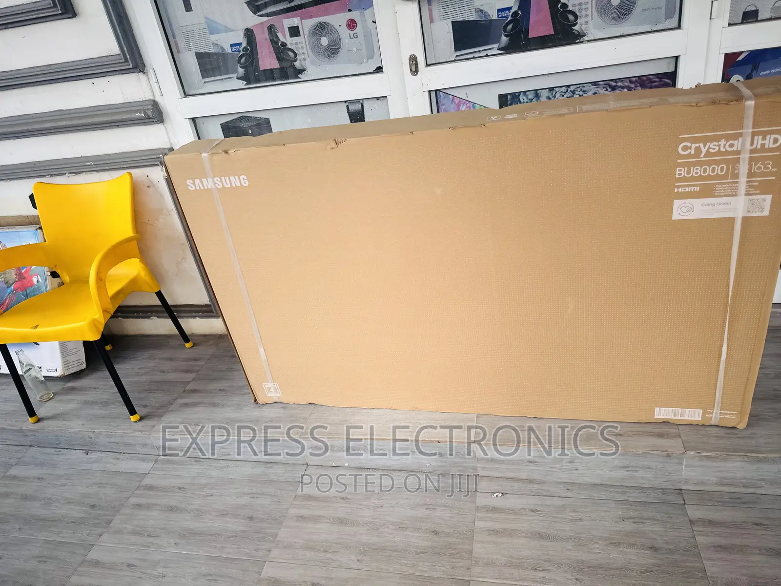 Vibrant Colors UHD Samsung Smart 65”Bu8000 Tv 
