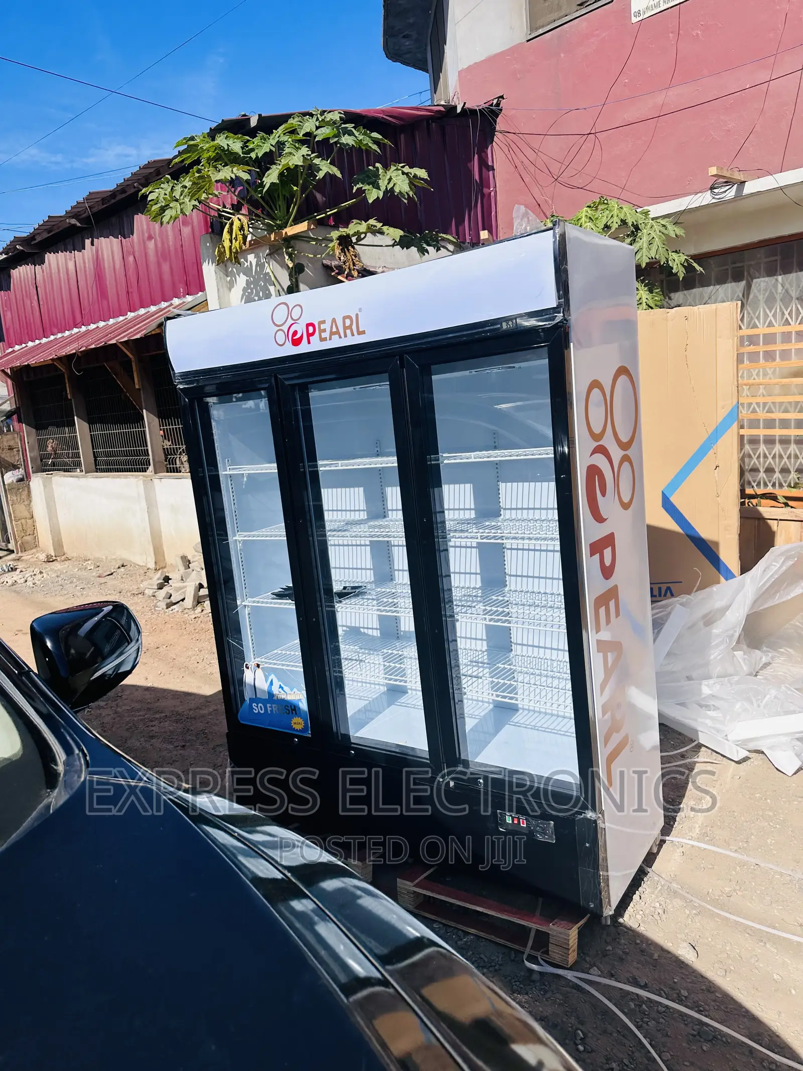 Three Doors Endless Option Display Fridge Pearl PVC-150