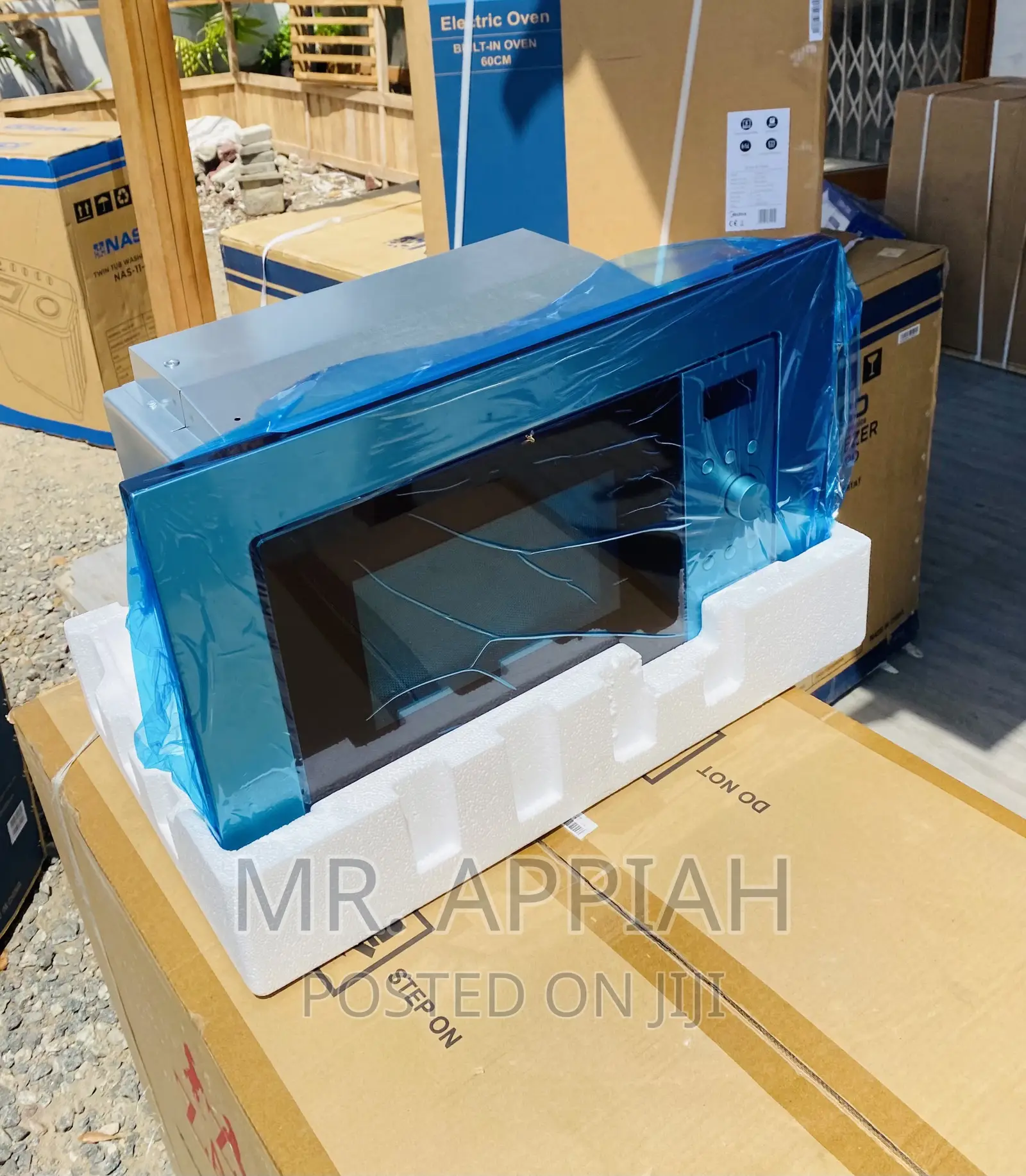 Super Adorable Midea Electric Built-in Microwave AM717BS7.
