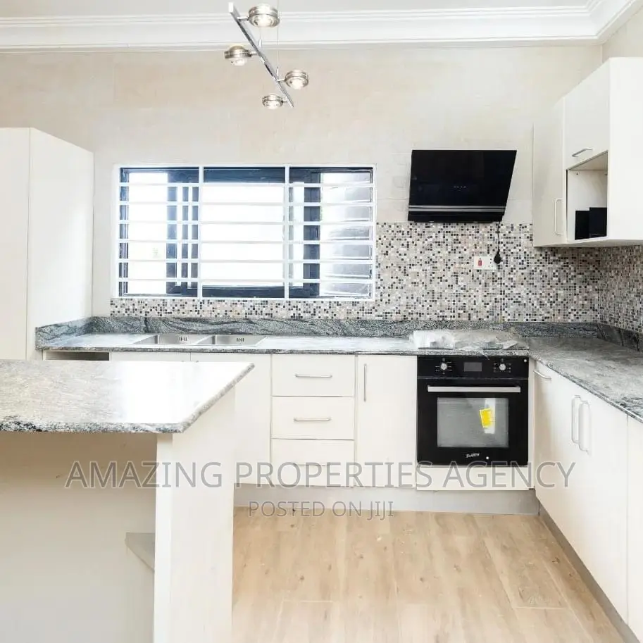 4bdrm House in Spintex for sale