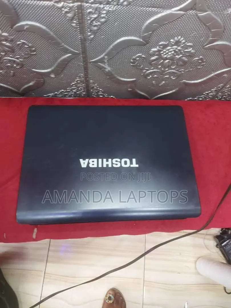 New Laptop Toshiba M840 4GB AMD HDD 160GB