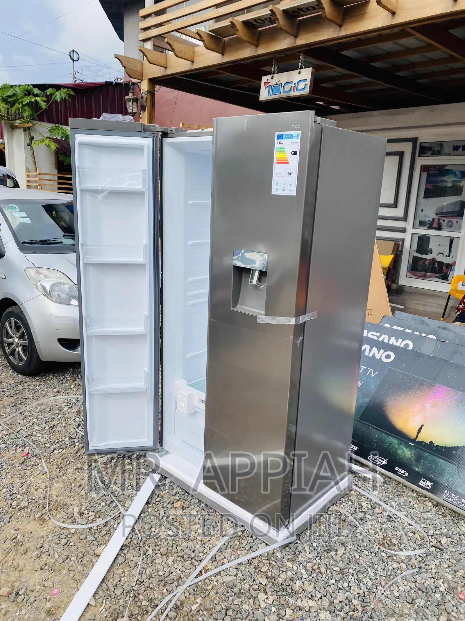 Durable and Affordable TCLSide by Side Fridge(P520SBN)