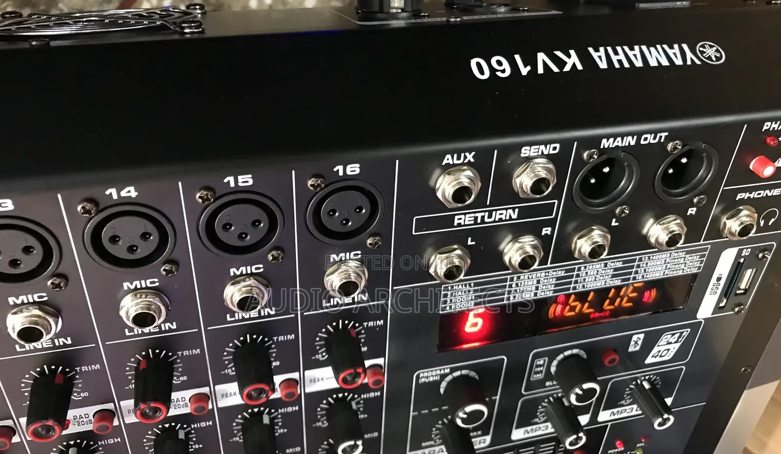 Yamaha KV16 Powered Mixer