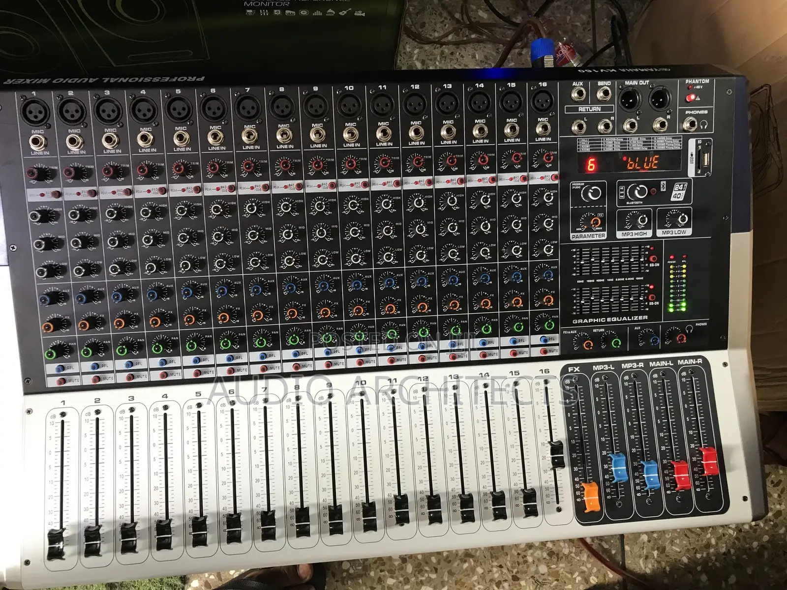Yamaha KV16 Powered Mixer
