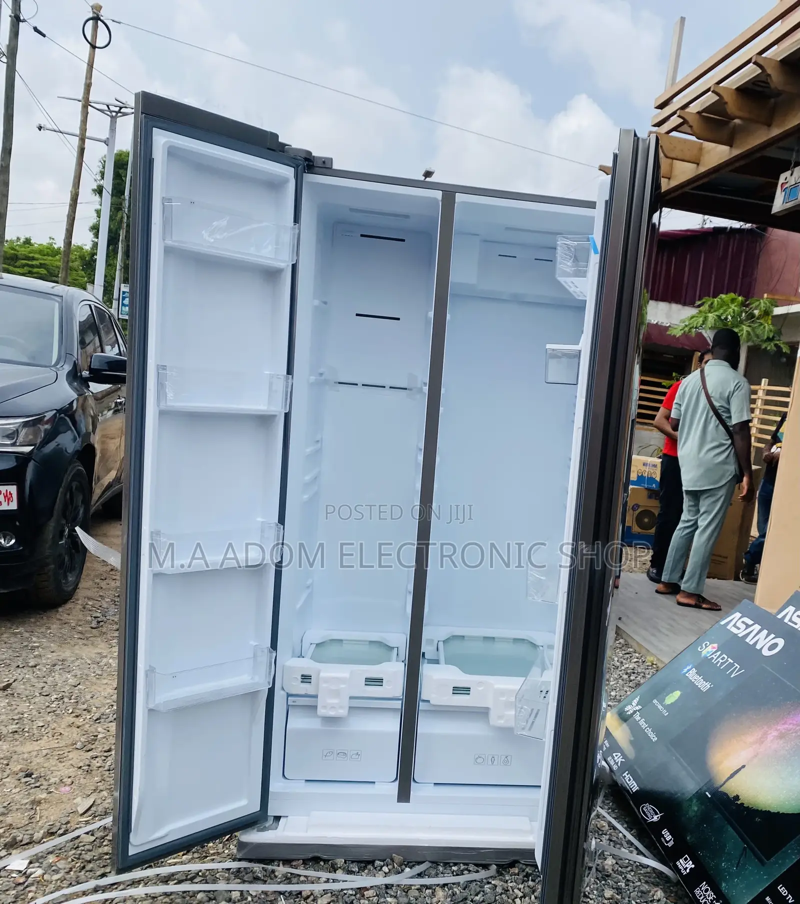 Extremely Cooling TCL P520SBN 607L Side by Side Refrigerator