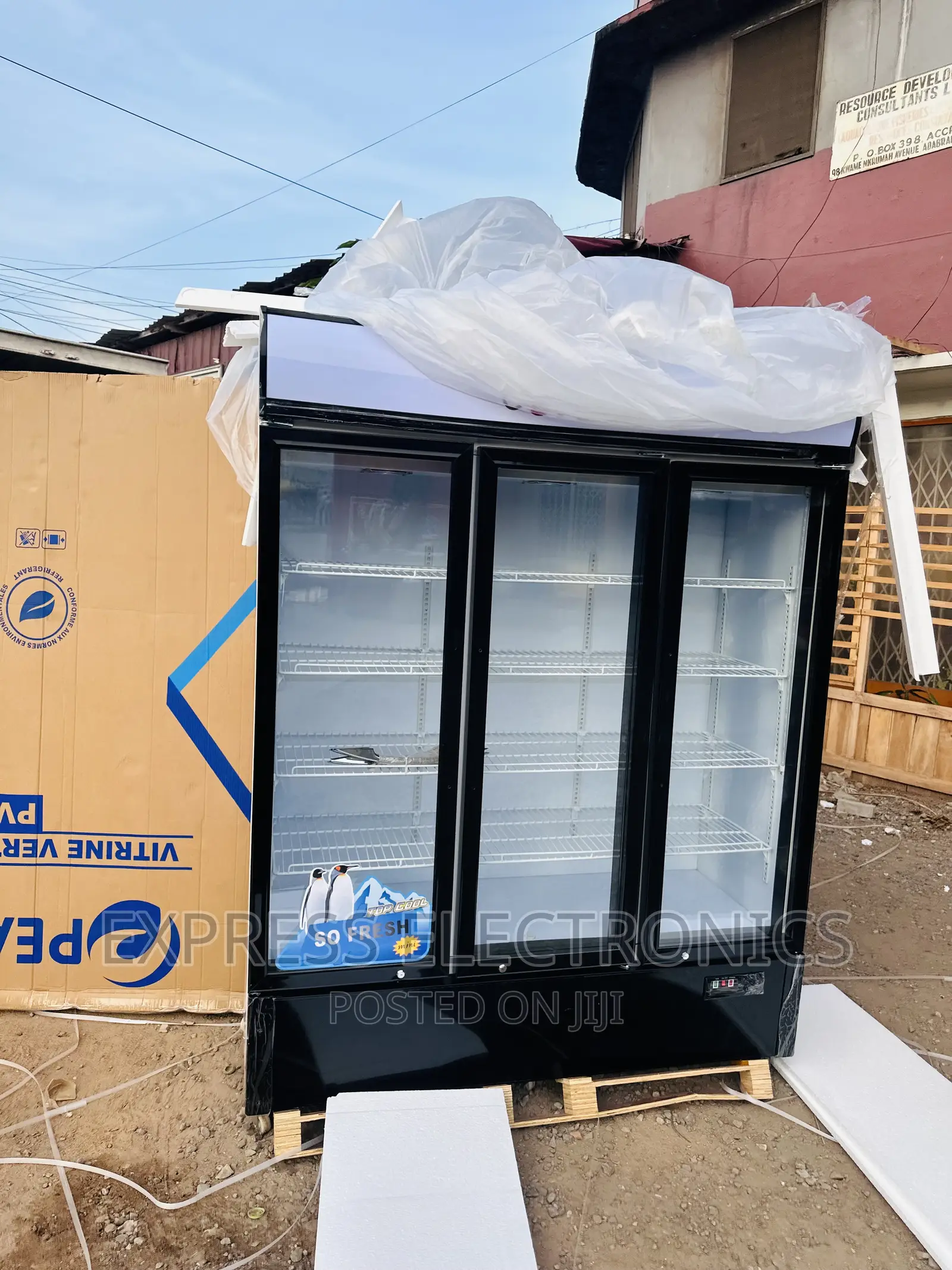 Get Discount on Pearl Display Fridge PVC-150 White