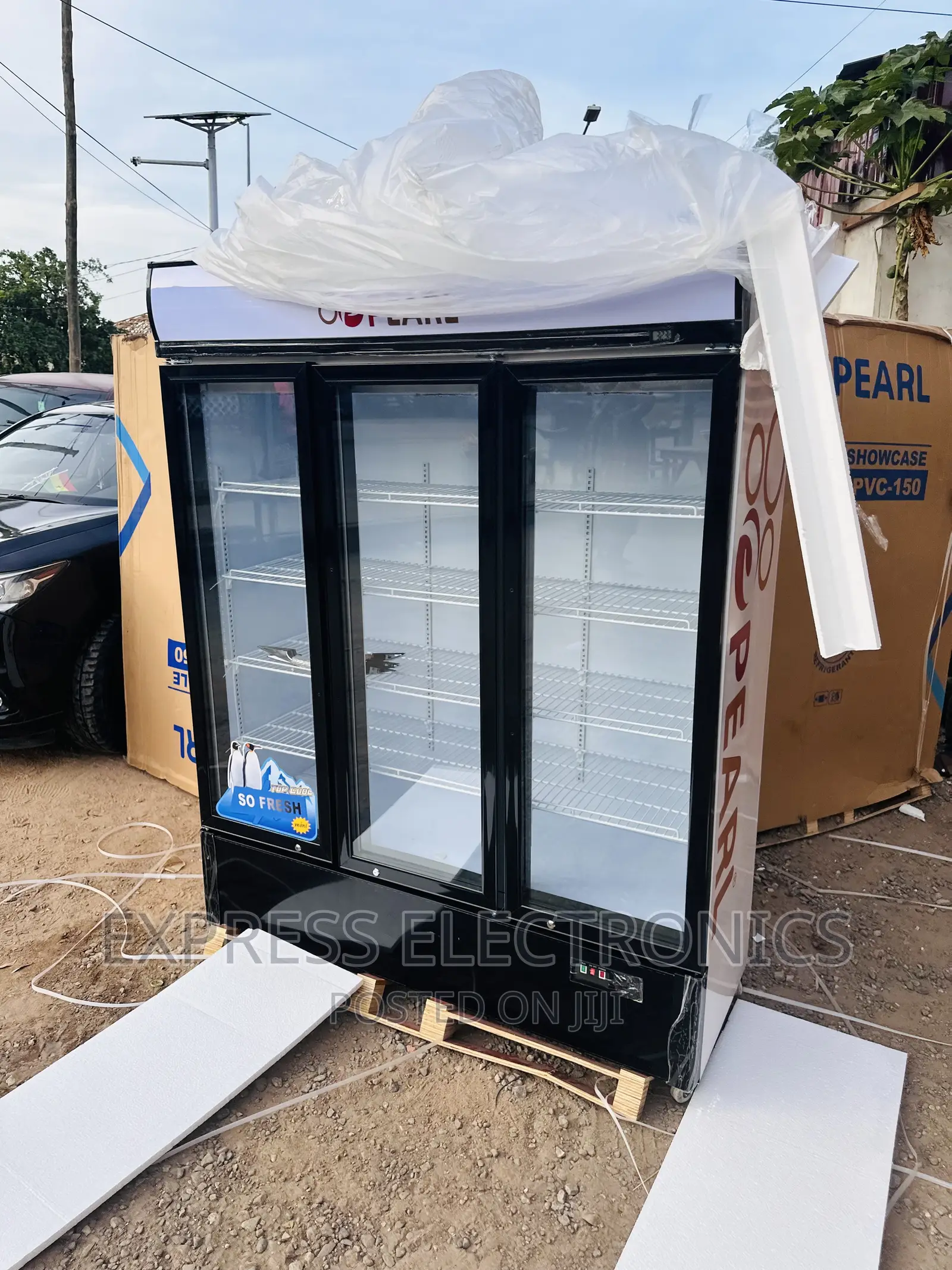 PVC-150 Pearl Fridge Display White. Stylish Design