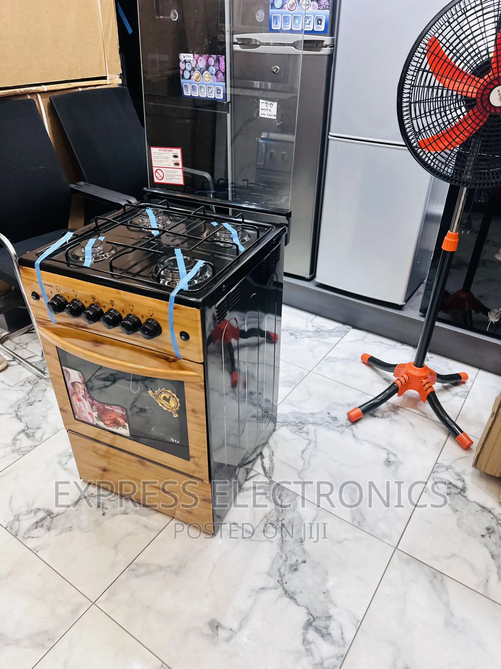Extra Cooking Space 4burner Gas Cooker Oven Grill Rotisserie