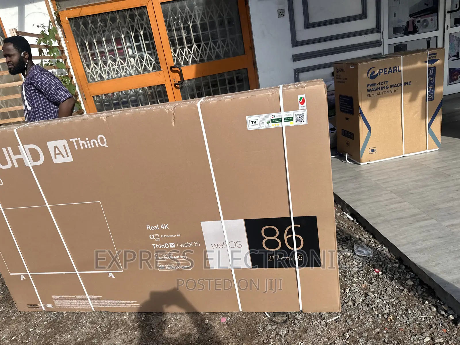 Gaming Experience UHD Smart LG TV 86”UQ90