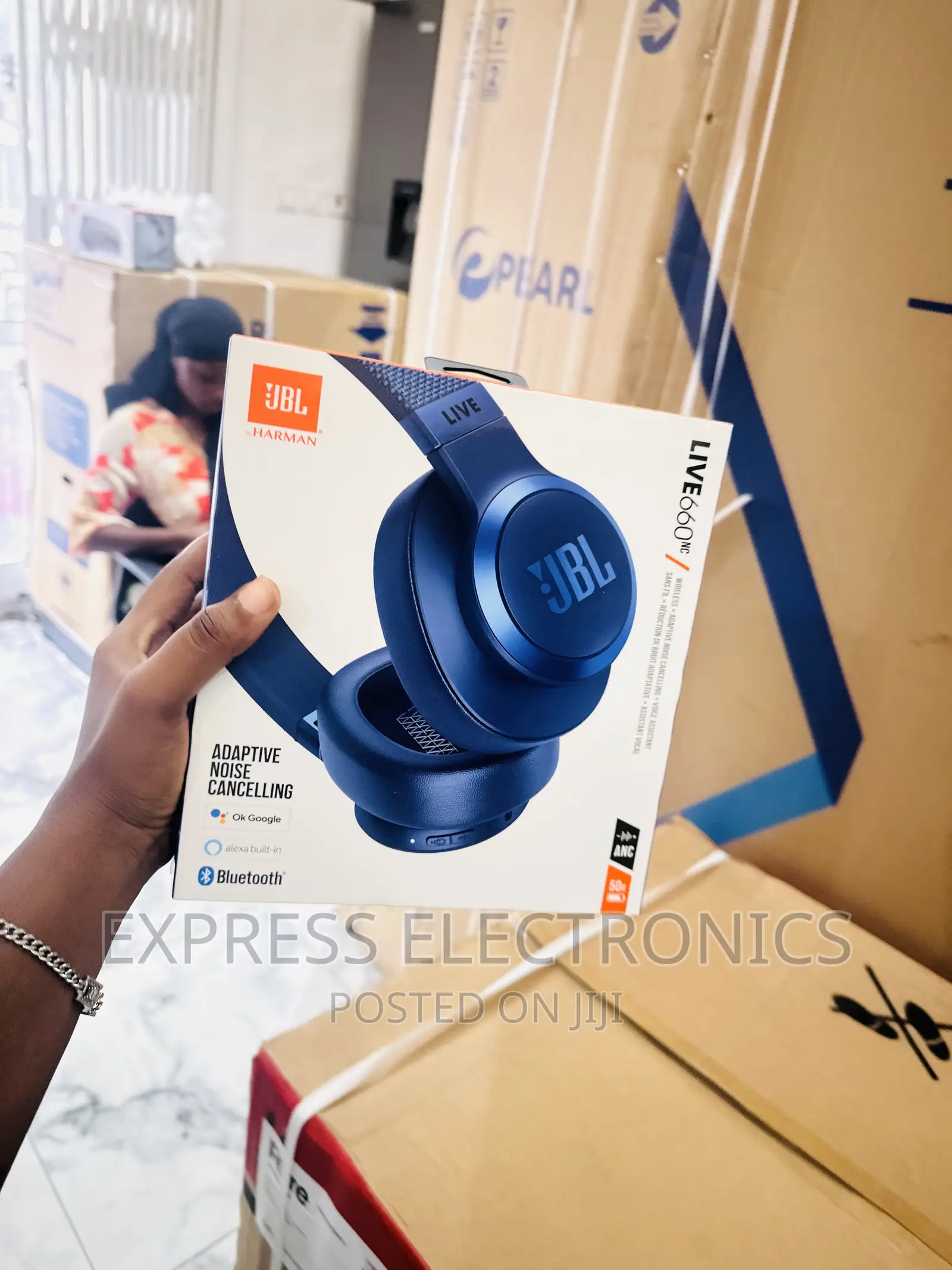 Quick Charge Headphones JBL 660NC