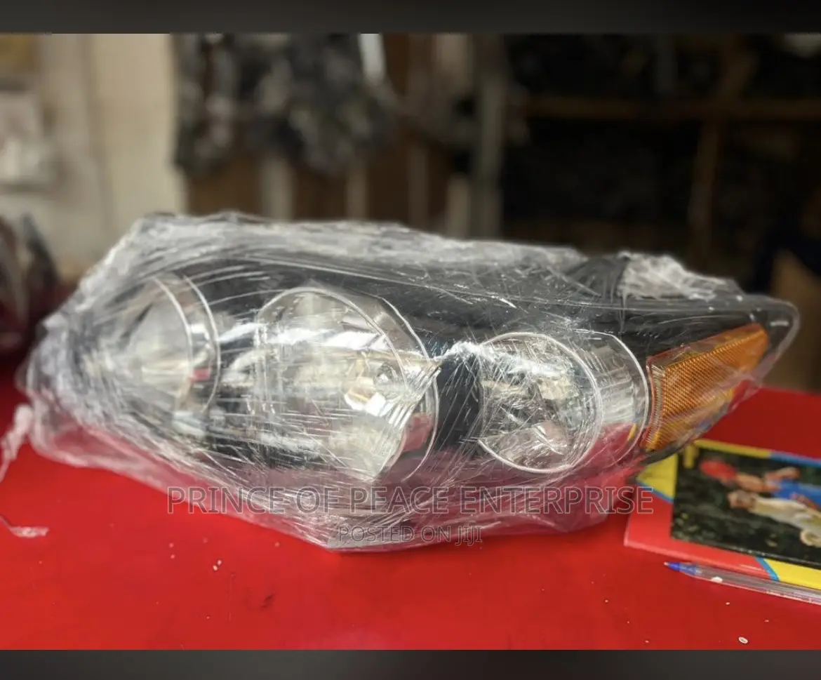 Corolla 2012 2013 Head Light Pair