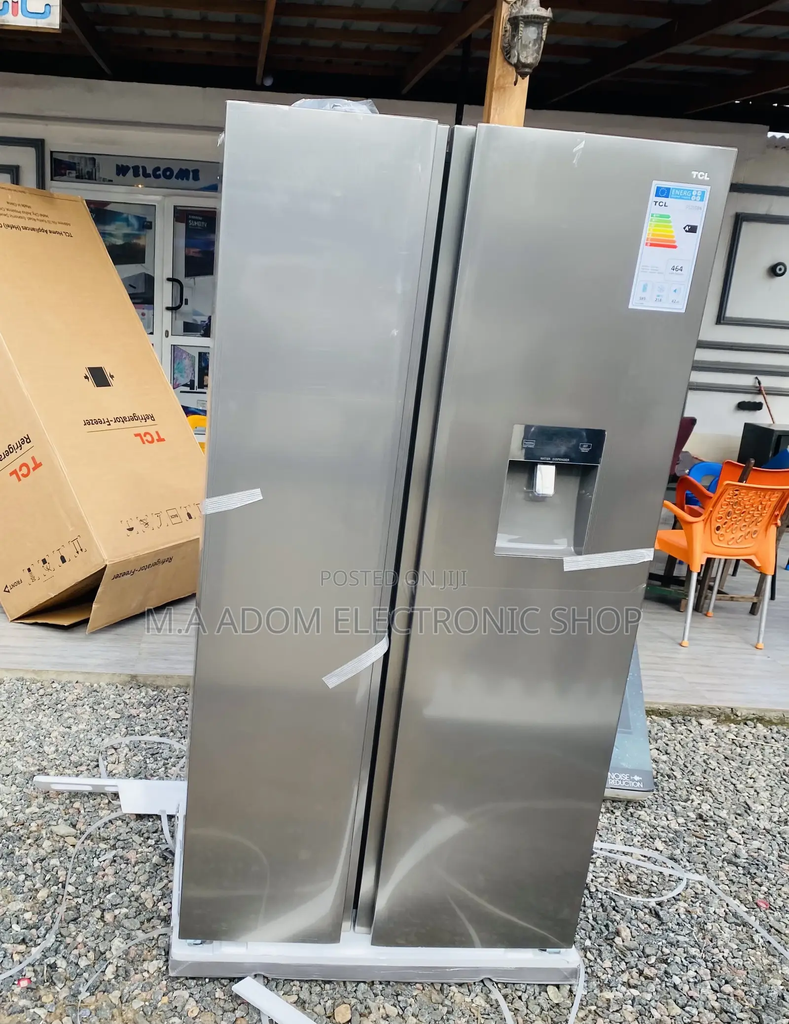 Budget-Friendly TCL Side by Side Refrigerator(607L)P520SBN.