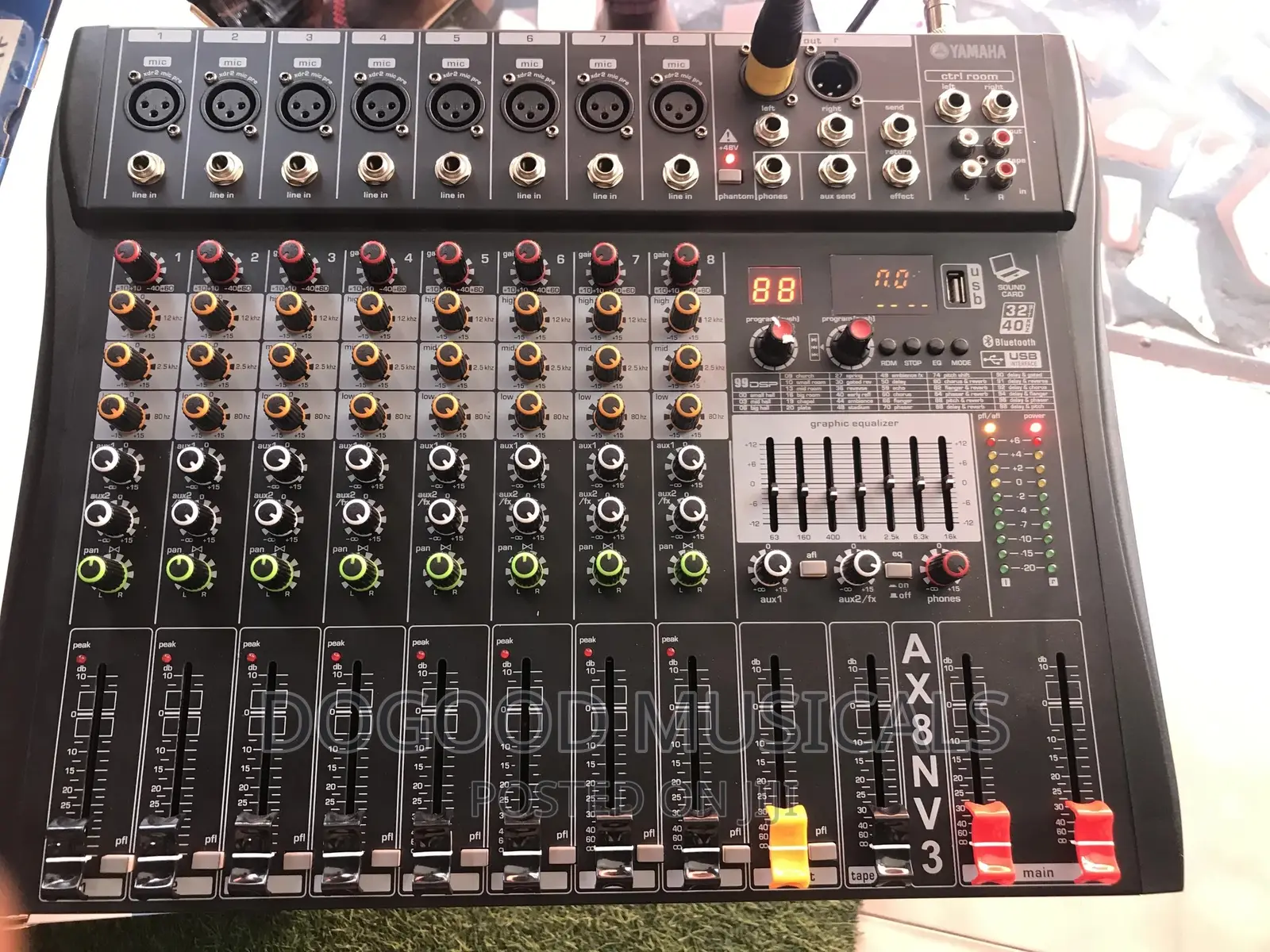 YAMAHA AX8NV3 8channel Mixer