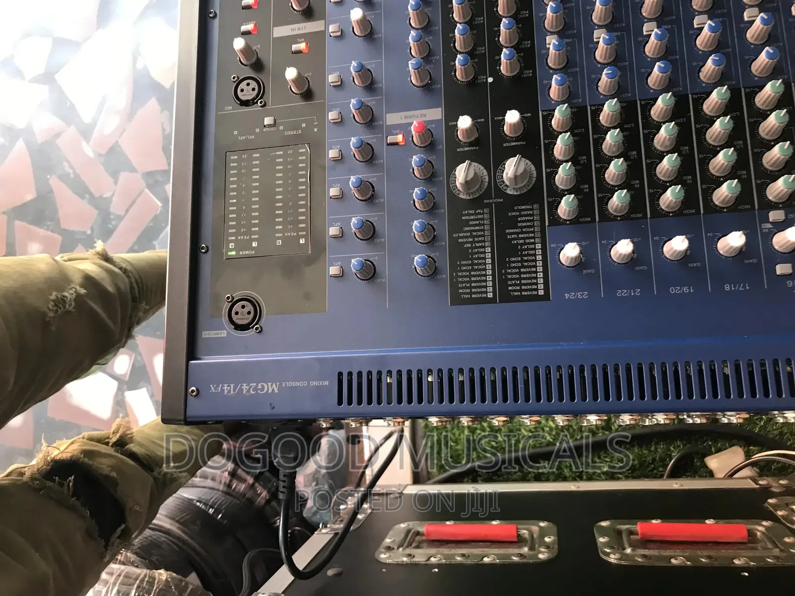 YAMAHA MG24/14fx 24channel MIXER
