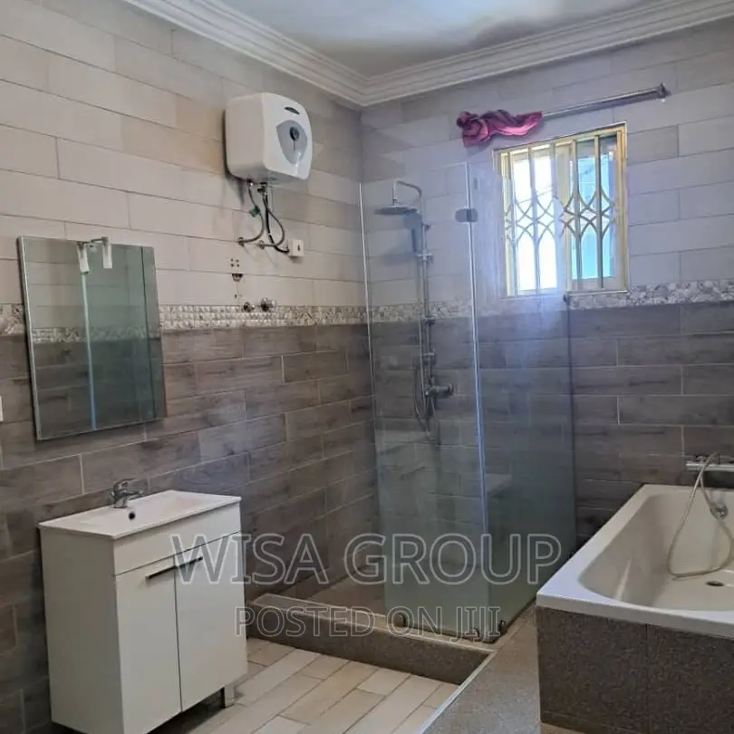 4bdrm Duplex in Wisa Groups, Accra Metropolitan for rent