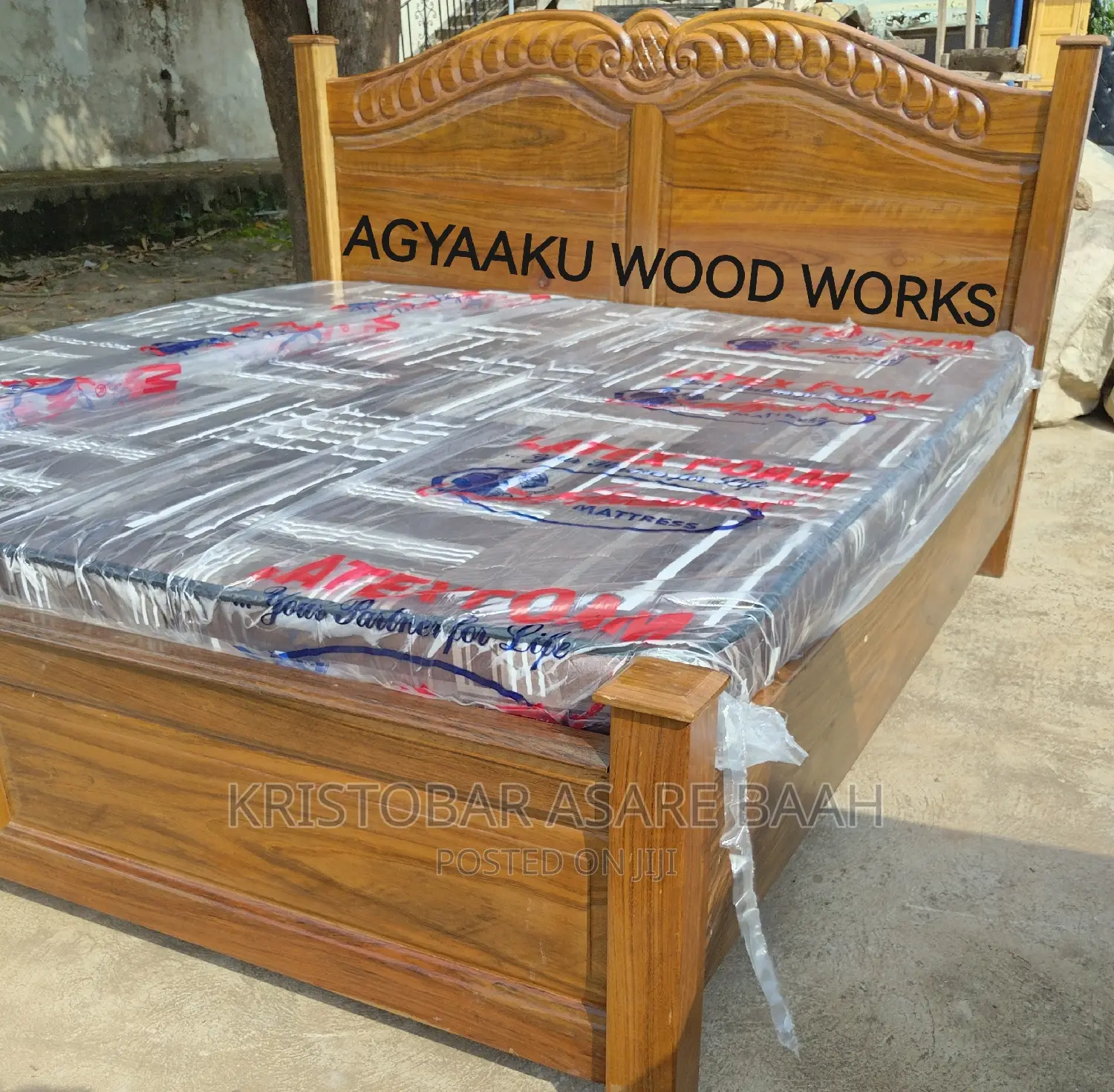 Heavy Duty Wooden Queens Bed