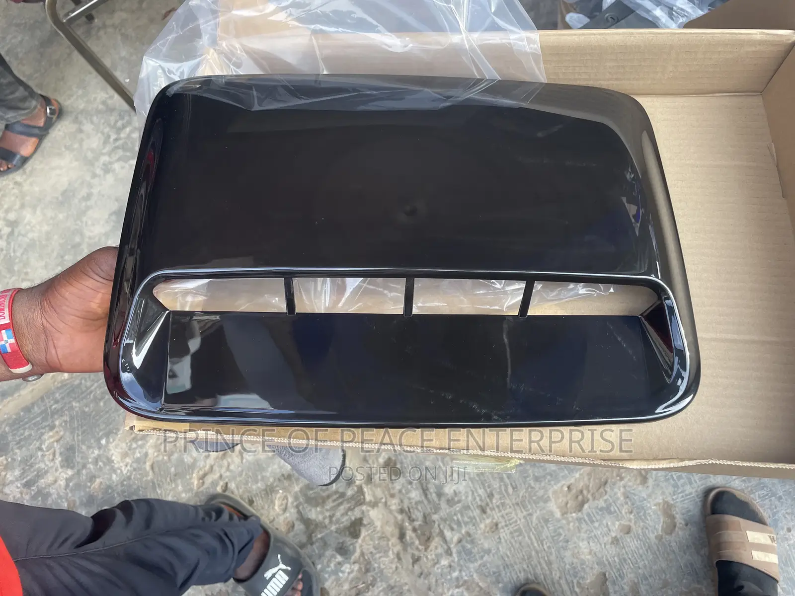 Bonnet Air Flow