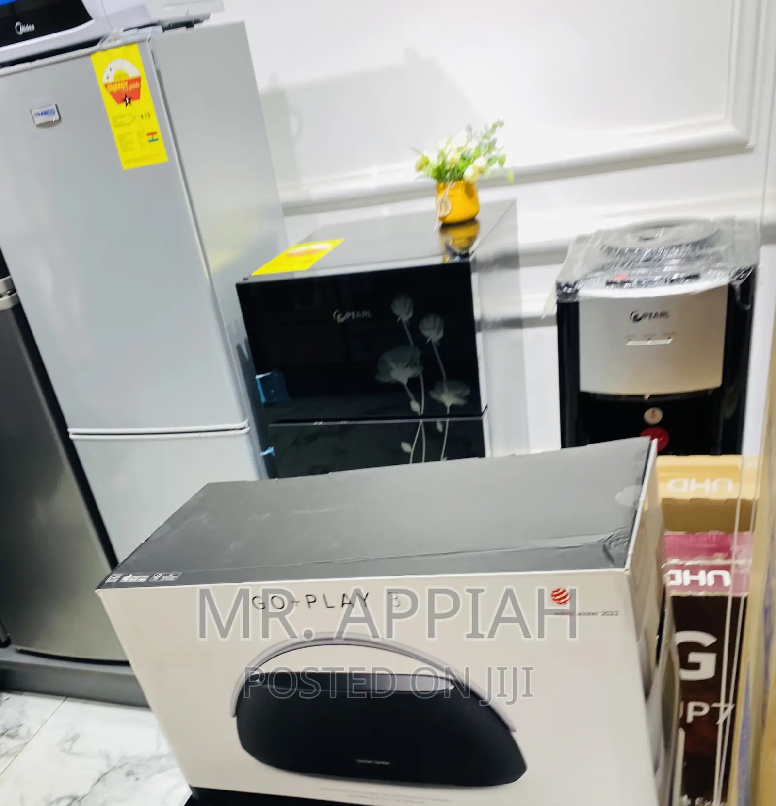 Quality GO + PLAY 3 Rechargeable Bluetooth Speaker(Black).