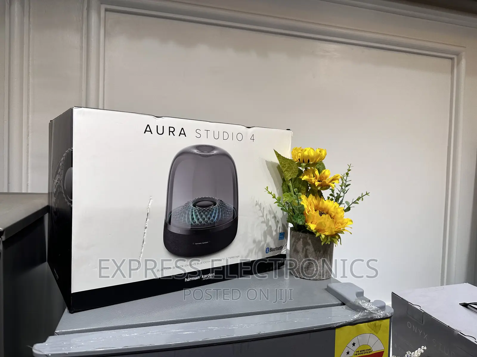 Wall to Wall Sound Quality AURA STUDIO 4 Harman Kay
