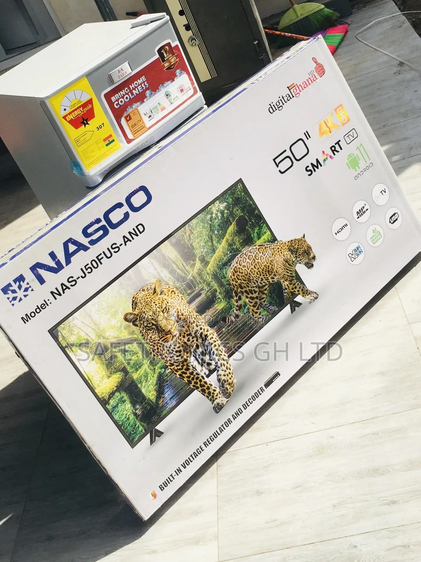 Nasco 50 Inches Glossy LED Smart Black Electric Tv