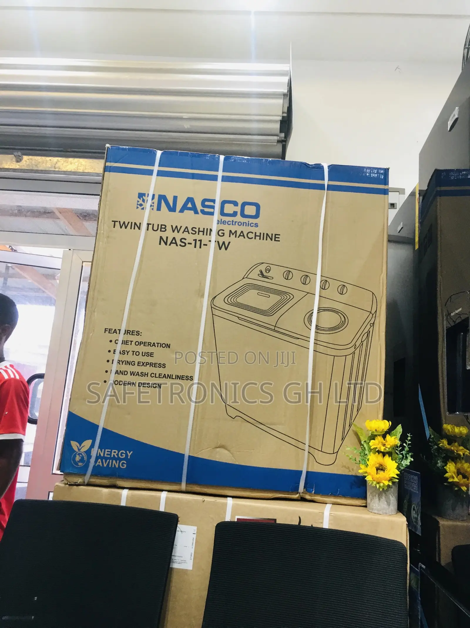 Topload 11kg Washingmachine Nasco Red/White Semiautomatic
