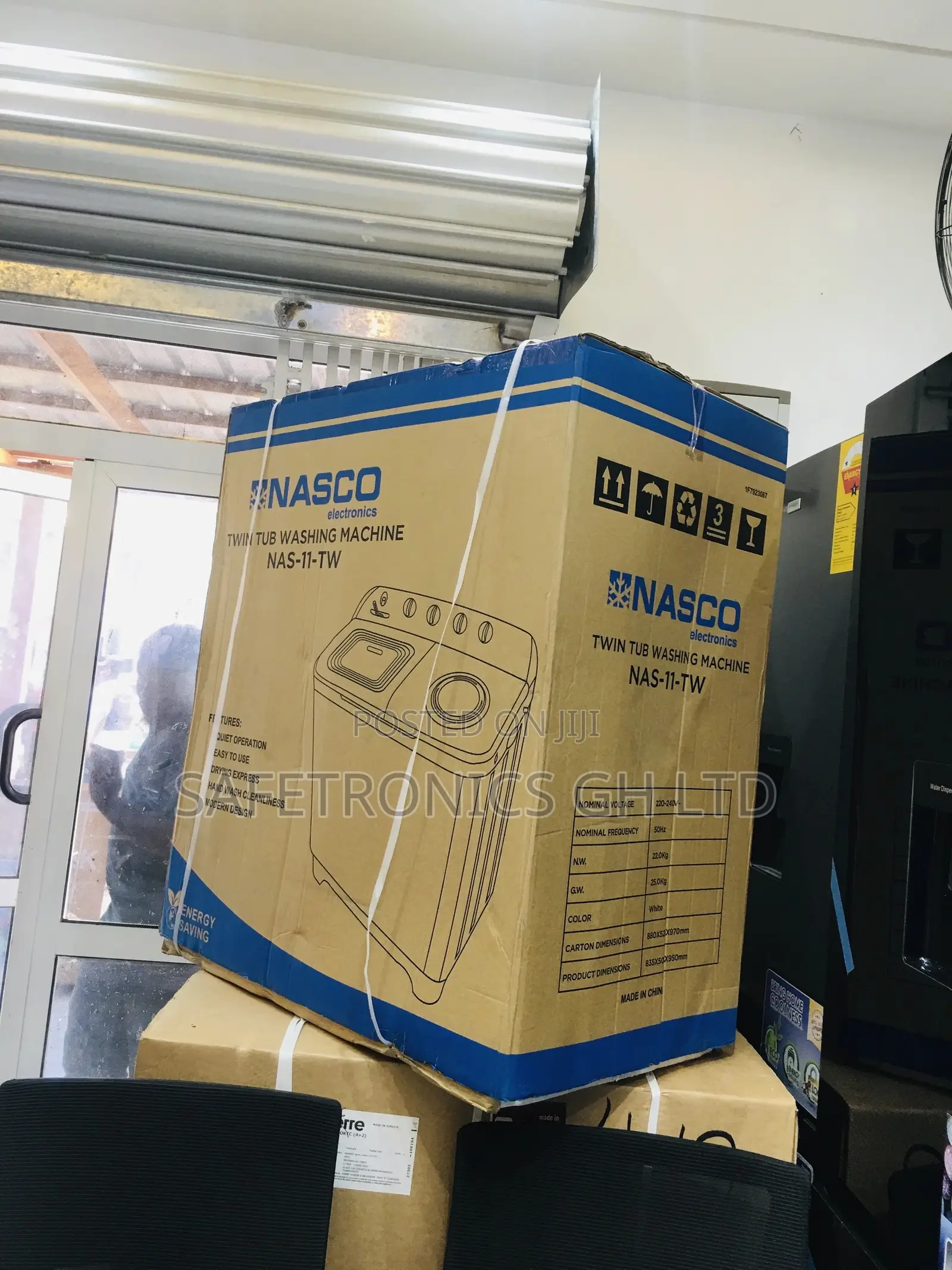 Washingmachine 11kg Semiautomatic Nasco Red/White Topload