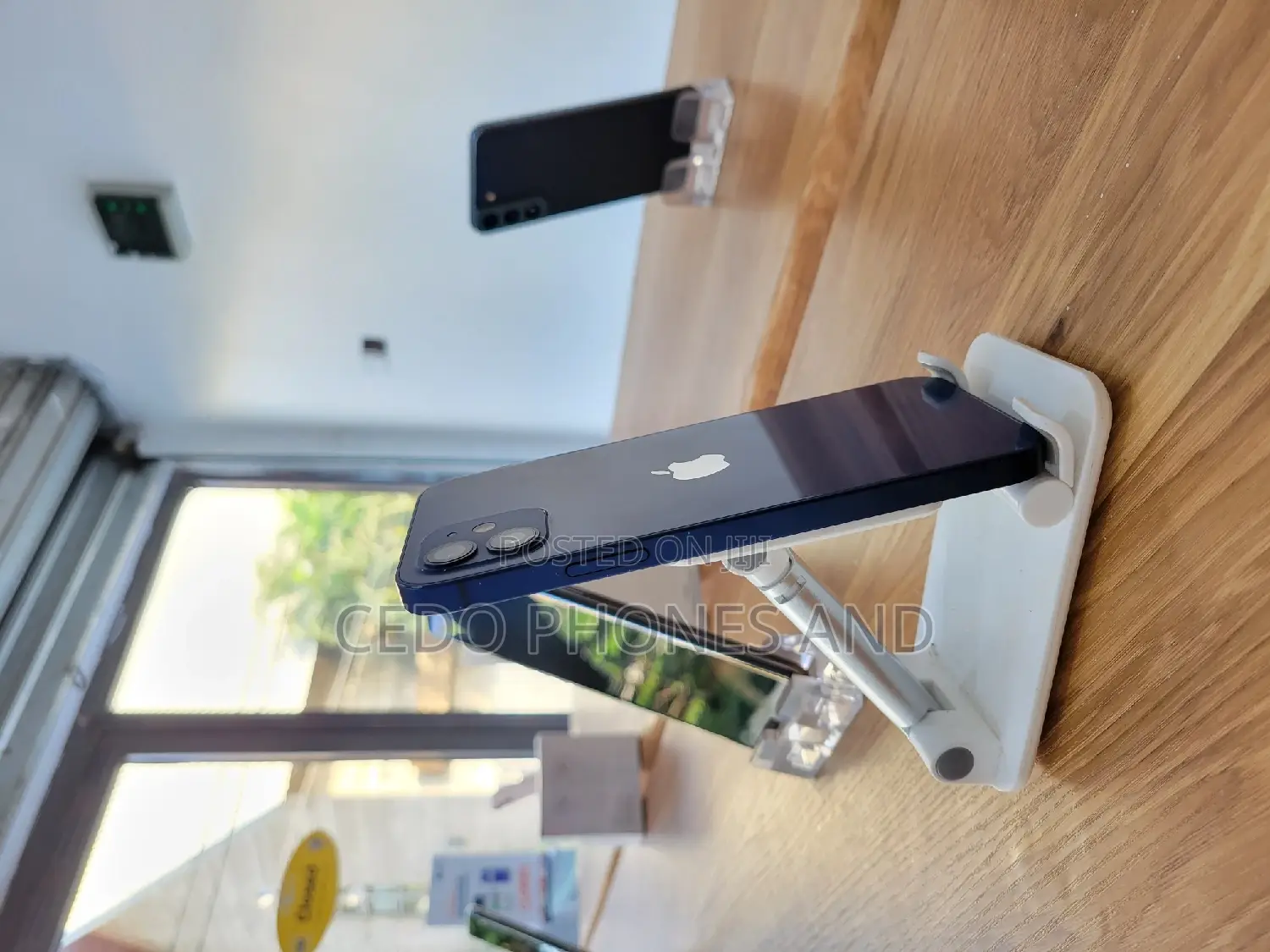 Apple iPhone 12 64 GB Blue