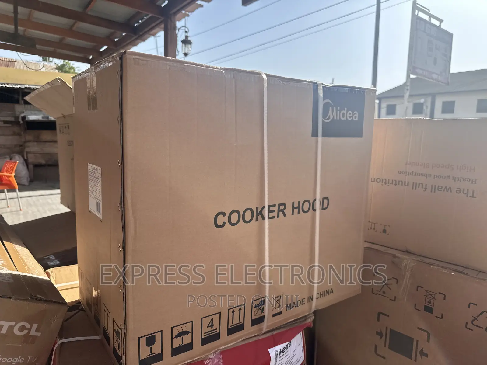 Grab Your Favorite  60m21 Midea Extractor Range Hoods