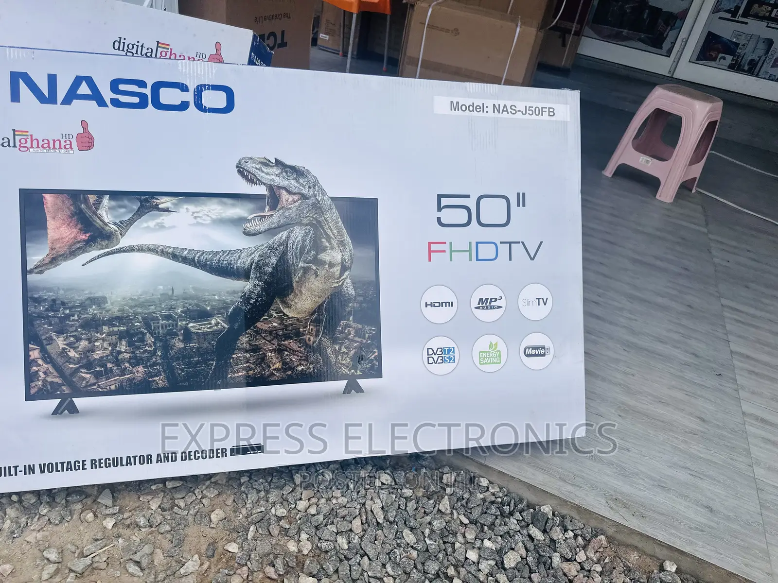 Glossy Sleek Slim FHD Satellite Nasco 50”