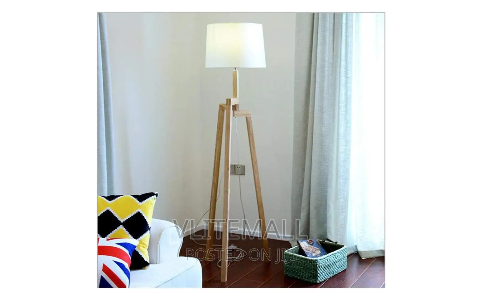 Elegant Tripod Floor Lamp ( PL-F17 )