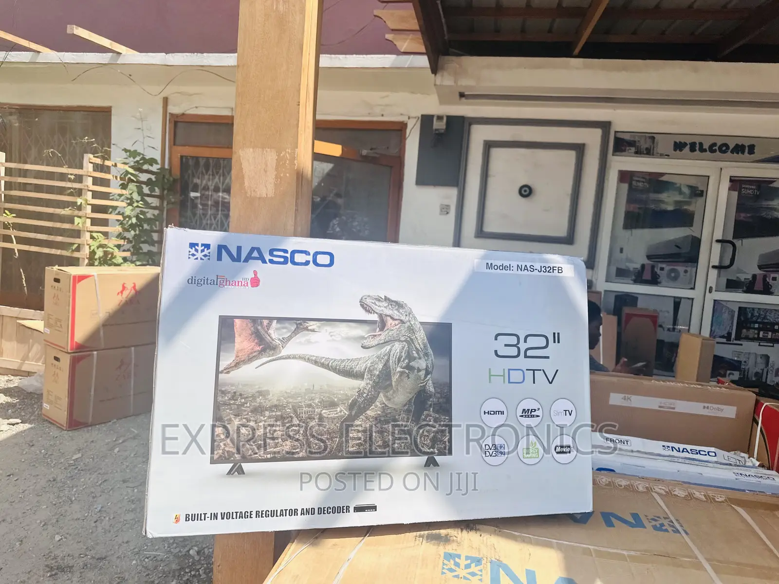 Micro Dimming FHD a Satellite 32” Nasco Tv