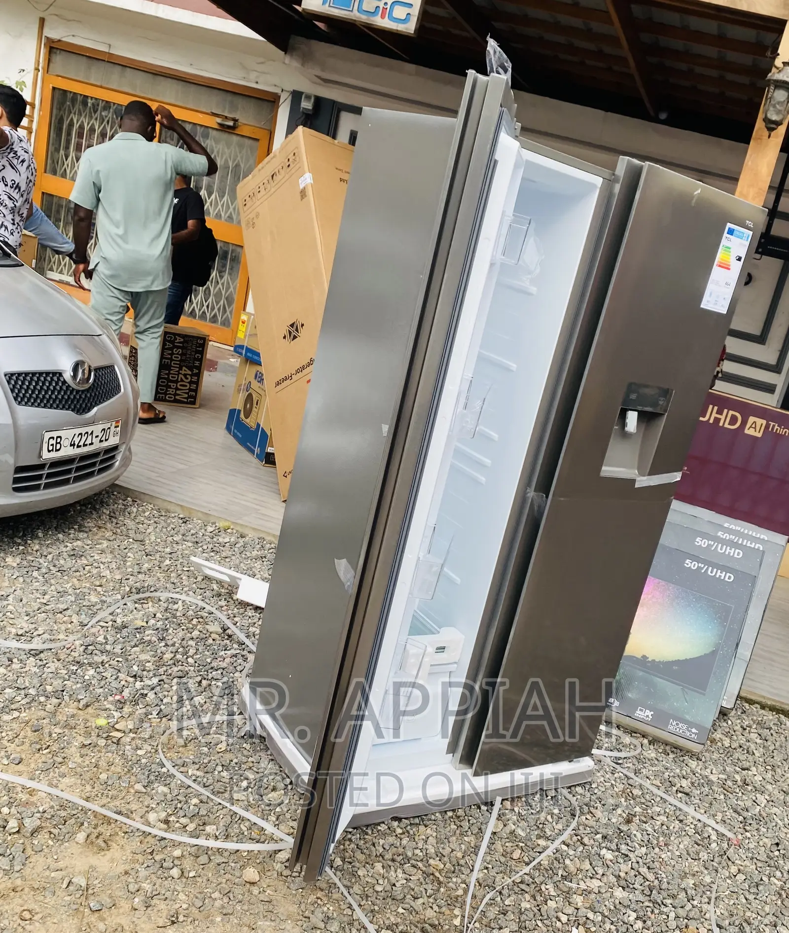 Super Chilling TCL P520 SBN Side by Side Electric Fridge.