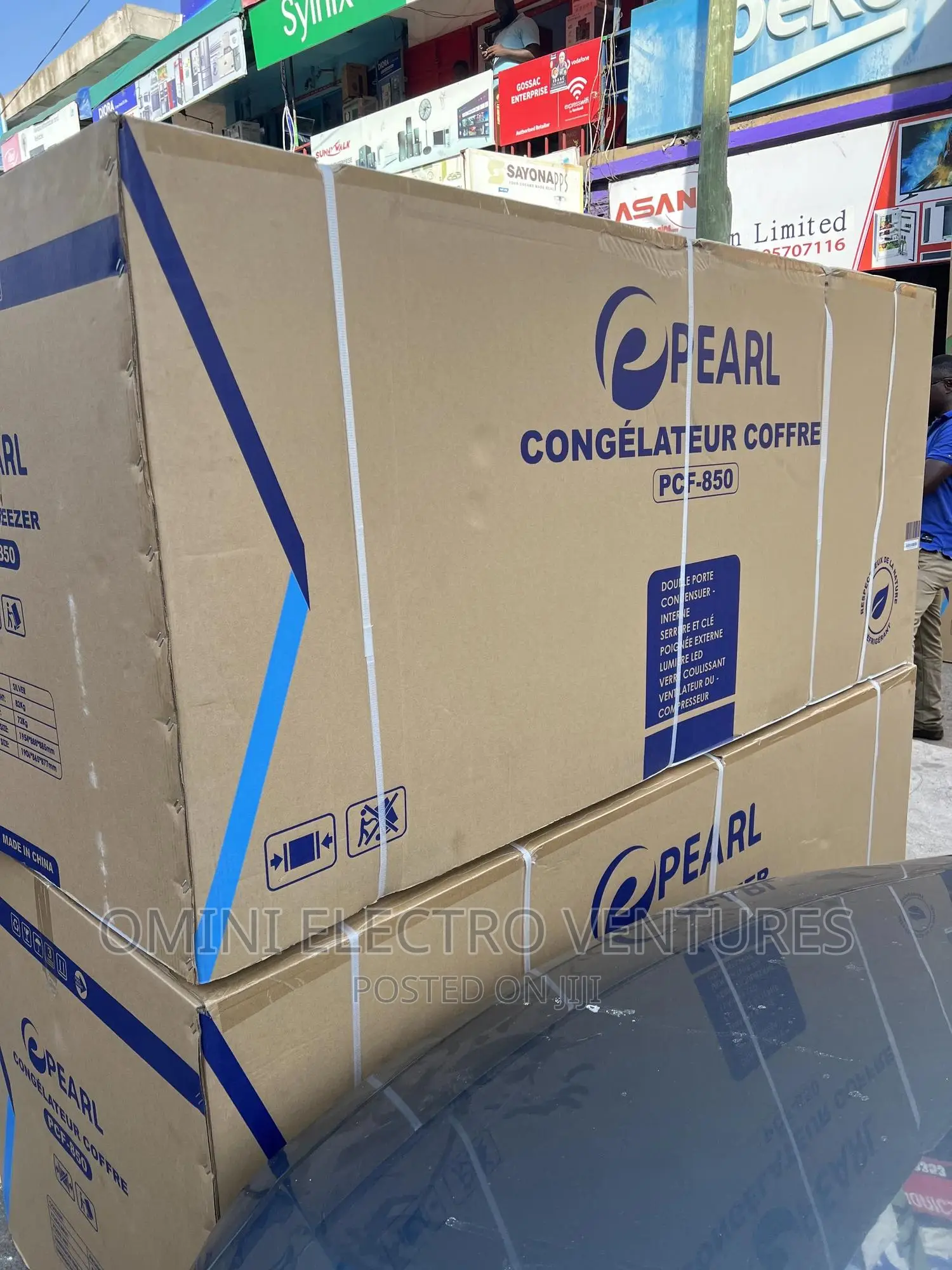 Brand New Double Door Chest Freezer (708)Liters